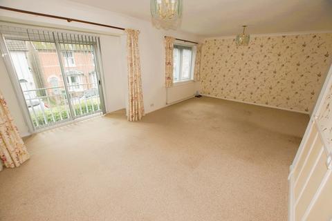 2 bedroom flat for sale, Mill Road, Hythe, CT21