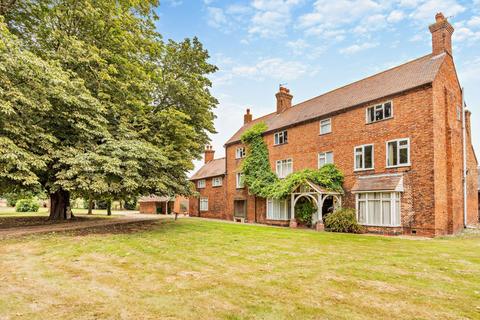 8 bedroom detached house for sale, Stragglethorpe Road, Stragglethorpe, Radcliffe-On-Trent, Nottinghamshire