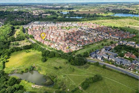 4 bedroom detached house for sale, Herdwyck Close, Oakridge Park, Milton Keynes