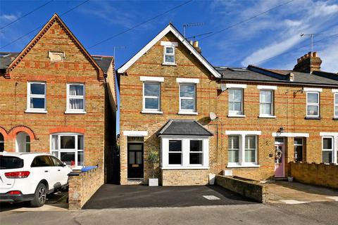 3 bedroom end of terrace house for sale, Bolton Road, Windsor, Berkshire, SL4