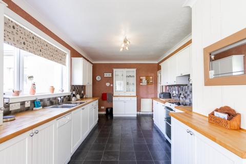 3 bedroom detached bungalow for sale, Newton Road, Wick, Highland. KW1 5LT