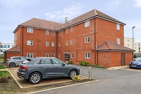 2 bedroom apartment to rent, Elton Close,  Aylesbury,  HP18