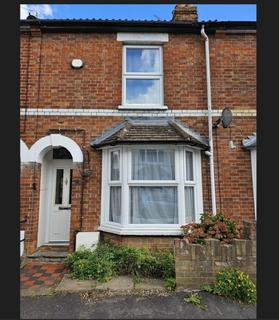 2 bedroom terraced house to rent, Chiltern Street,  Aylesbury,  HP21