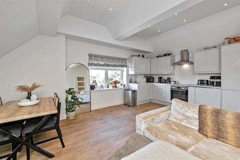 1 bedroom apartment for sale, The Limes, St. Albans