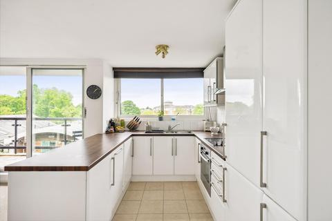 2 bedroom flat to rent, Robins Court, Petersham Road, Richmond, Surrey, TW10