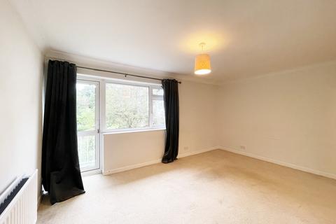 2 bedroom maisonette to rent, Montague Place, Basingstoke, Hampshire, RG21