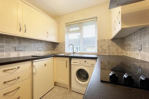 2 bedroom maisonette to rent, Montague Place, Basingstoke, Hampshire, RG21