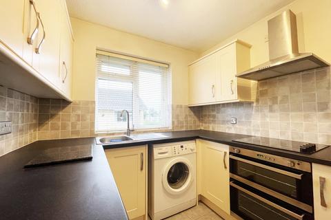 2 bedroom maisonette to rent, Montague Place, Basingstoke, Hampshire, RG21