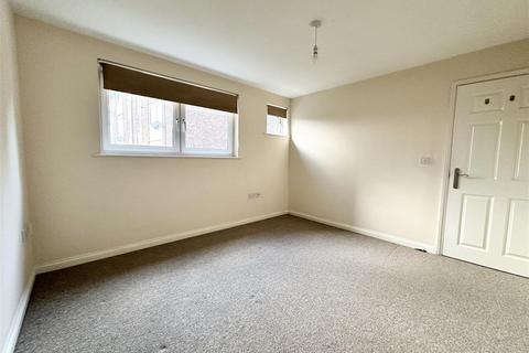 1 bedroom apartment to rent, Francis Road, Ware SG12