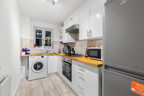 2 bedroom apartment for sale, 281 Tooley Street, Shad Thames, London