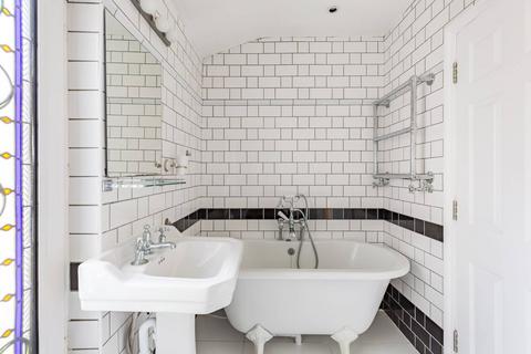 83 Keogh Road, London, E15 4NS