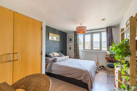 1 bedroom flat for sale, High Road Leytonstone, London, E11, Leytonstone, London, E11