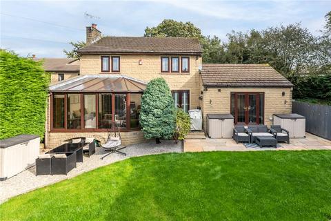 3 bedroom detached house for sale, Cromwell Court, Bradford, West Yorkshire, BD9