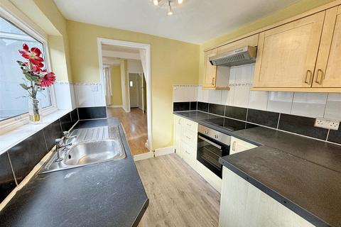 2 bedroom terraced house for sale, Holness Road, London