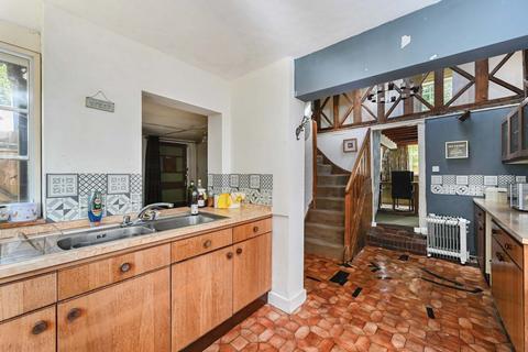 Darvel Cottage Buckham Hill, Uckfield, TN22 5XZ