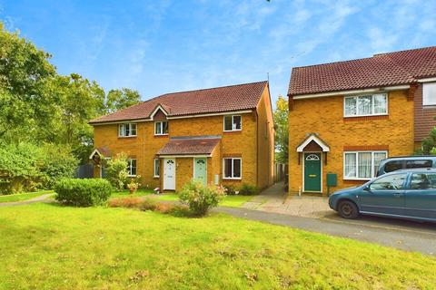 2 bedroom end of terrace house for sale, Ropeland Way, Horsham RH12