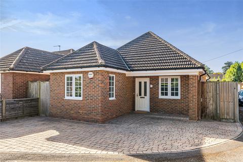 3 bedroom detached house for sale, Burlea Close, Hersham, Surrey, KT12