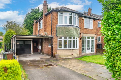 4 bedroom detached house for sale, Leeds LS17