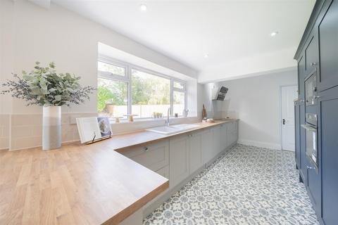 63 Barnston Road, Heswall, Wirral, CH60 2SS