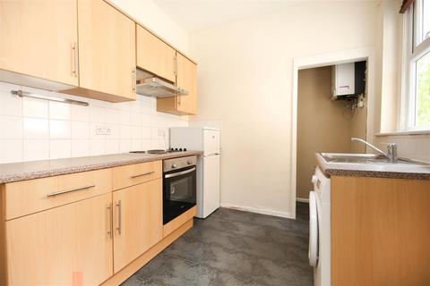 2 bedroom flat to rent, Tosson Terrace, Newcastle Upon Tyne NE6