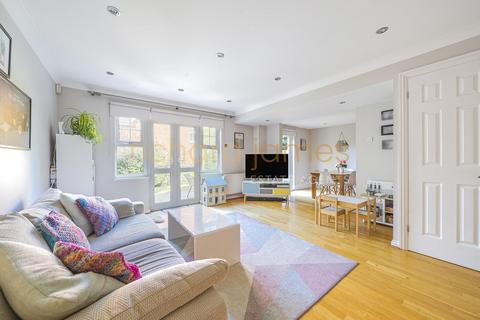 3 bedroom end of terrace house for sale, Colenso Drive, Mill Hill, NW7