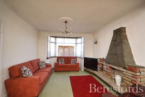 3 bedroom terraced house for sale, Wheatsheaf Road, Romford, RM1