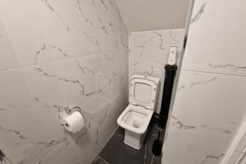 undefined, LONDON NW2