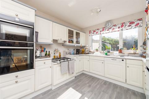 4 bedroom semi-detached house for sale, Little Heath Road, Bexleyheath, Kent