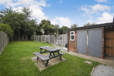 3 bedroom terraced house for sale, Tison Garth, Anlaby, Hull