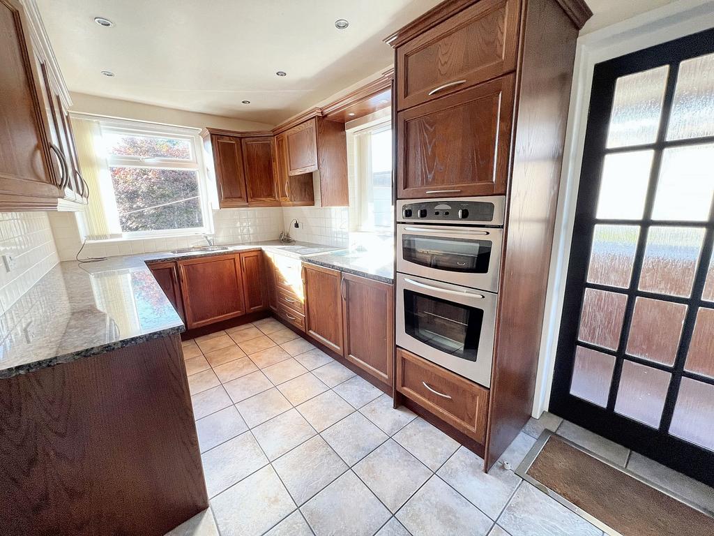 Open plan dining kitchen