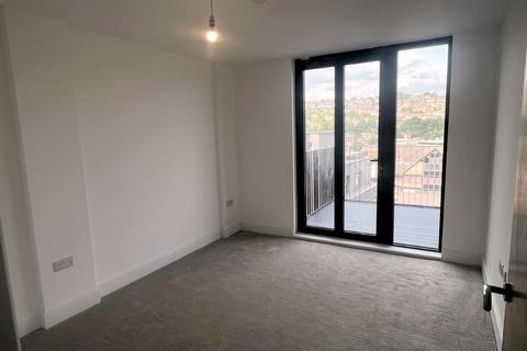 1 bedroom apartment to rent, De Havilland Building, Leigh Street