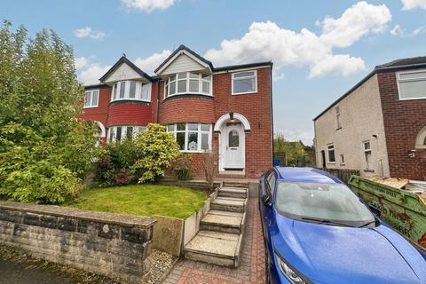 3 bedroom semi-detached house for sale, Kingsley Avenue, Whitefield, M45