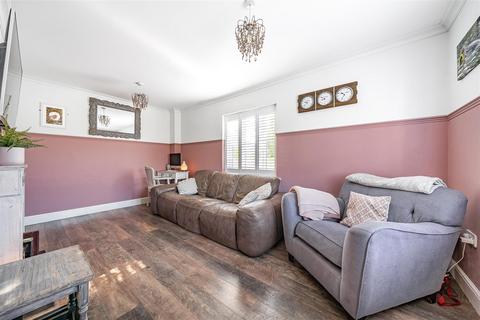 3 Beanfield Close, Riseley, Bedford, MK44 1ES