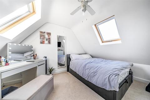 3 Beanfield Close, Riseley, Bedford, MK44 1ES