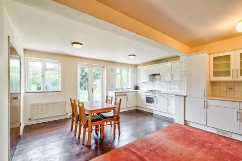 43 Tufton Road, London, E4 8LE
