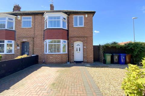 2 bedroom end of terrace house for sale, Winchester Avenue, Grimsby