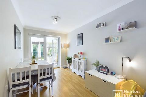 45 Lampern Crescent, Billericay, CM12 0FE