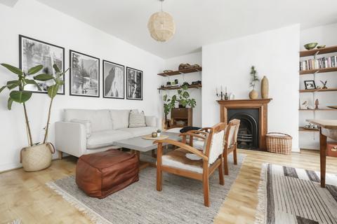 3 bedroom apartment to rent, Grosvenor Avenue, London, Islington, N5