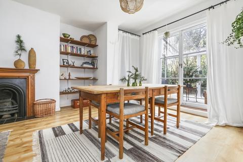 3 bedroom apartment to rent, Grosvenor Avenue, London, Islington, N5