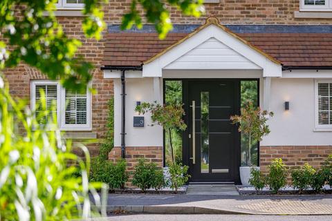 5 bedroom detached house for sale, Newick Way, East Grinstead RH19