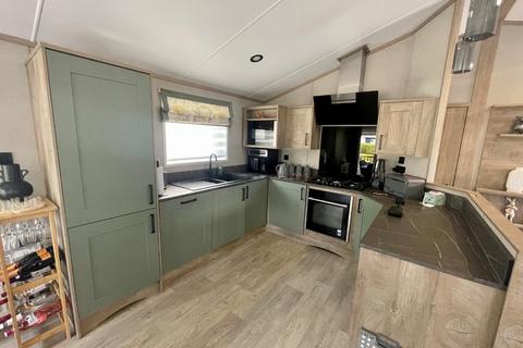 2 bedroom mobile home for sale, Rowan Close, Overstone Lakes Caravan Park, Sywell, Northampton, NN6 0BD