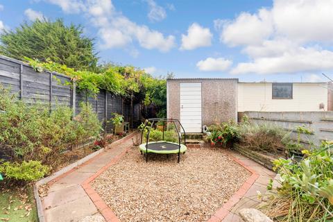 31 Brook Road, Northfleet, Gravesend, DA11 8RQ