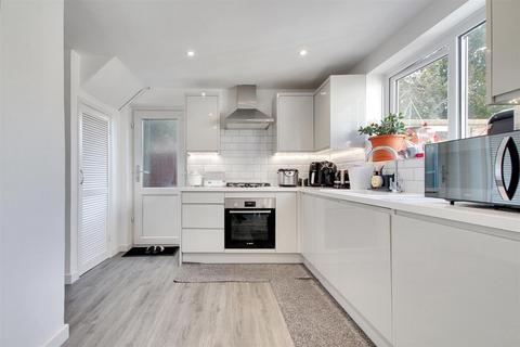 141 Limbrick Lane, Goring By Sea, Worthing, BN12 6AQ
