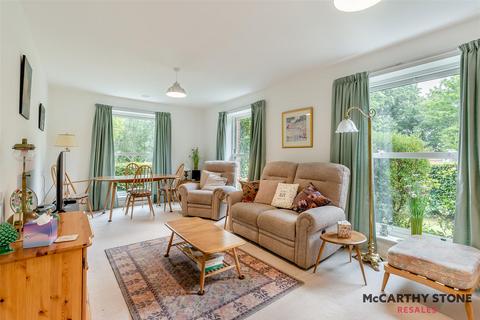 2 bedroom apartment for sale, Peel Court, College Way, Welwyn Garden City, Hertfordshire, AL8 6DG