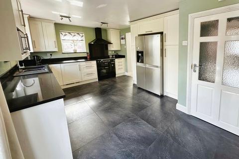 10 Third Avenue, Stanford-le-hope, SS17 8EW