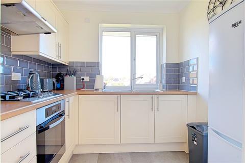 2 bedroom flat for sale, Abingdon Lodge, Ruston Avenue, Rustington, Littlehampton, BN16