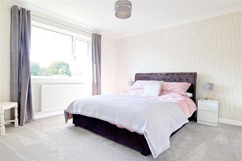 2 bedroom flat for sale, Abingdon Lodge, Ruston Avenue, Rustington, Littlehampton, BN16