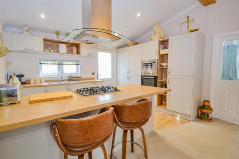 2 bedroom park home for sale, Hazelgrove, Milton Street, Saltburn-By-The-Sea