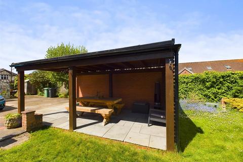 70 Church Road, Longlevens, Gloucester, GL2 0AA