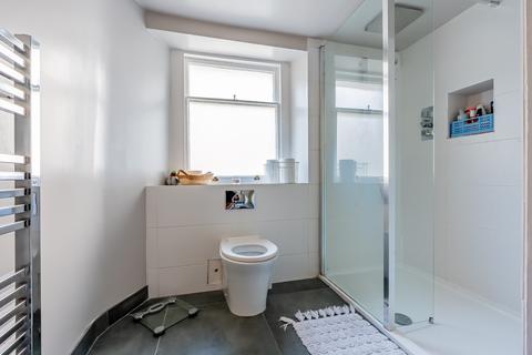 Flat 2, 1 Alma Vale Road, Bristol, BS8 2HN